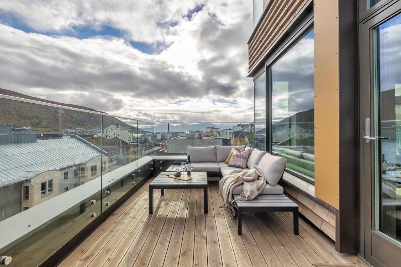 Penthouse In Downtown Tromso New Apartamento Exterior foto