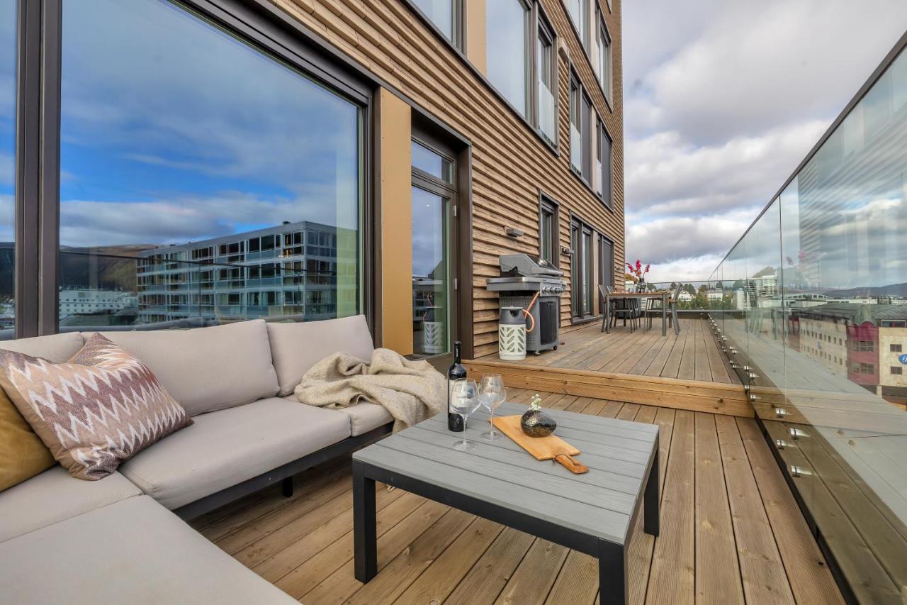 Penthouse In Downtown Tromso New Apartamento Exterior foto