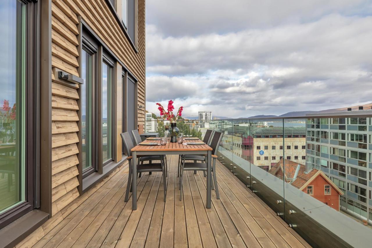Penthouse In Downtown Tromso New Apartamento Exterior foto